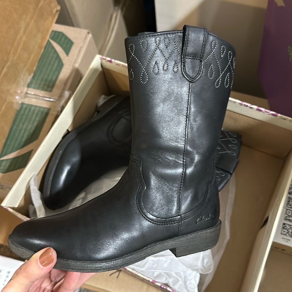 Little girls Clark’s boots